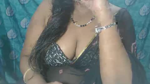 Snapshot of sophia_indian chatting on February 24, 2025, 12:37 pm Sophia Tamil online show from February 24, 2025, 12:37 pm