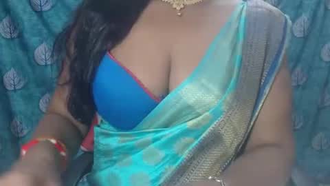 Snapshot of sophia_indian chatting on September 19, 2025, 5:31 am Sophia Tamil online show from September 19, 2025, 5:31 am