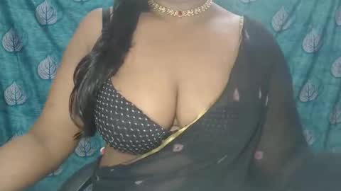 Snapshot of sophia_indian chatting on October 23, 2025, 6:23 am Sophia Tamil online show from October 23, 2025, 6:23 am