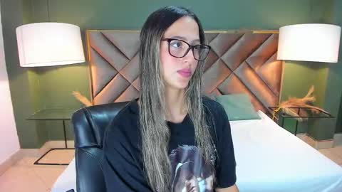 Snapshot of sophia_loreenn chatting on January 16, 2026, 1:48 pm Sofia online show from January 16, 2026, 1:48 pm