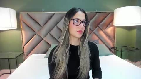 Snapshot of sophia_loreenn chatting on February 22, 2026, 2:37 pm Sofia online show from February 22, 2026, 2:37 pm