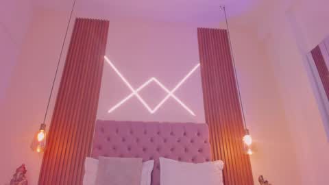 sophia_turneer online show from April 5, 2026, 8:00 am