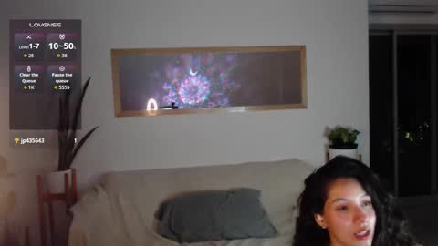 Sophia online show from November 4, 2025, 4:33 am