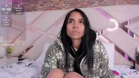 Sophia Paris online show from October 20, 2025, 3:18 am