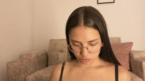 sophiacolemann online show from May 6, 2026, 1:57 am