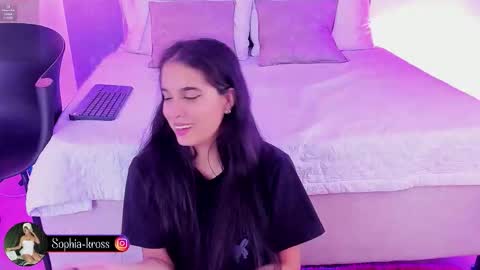 Sophia  online show from November 27, 2025, 6:04 am