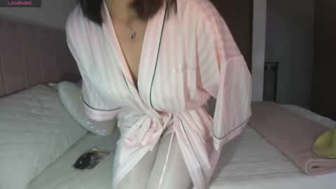 Snapshot of sophiaparker_ chatting on February 4, 2026, 11:38 am online show from February 4, 2026, 11:38 am
