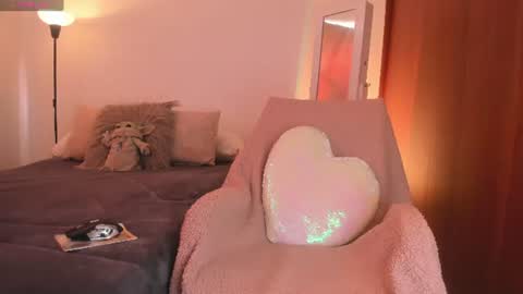 Snapshot of sophiaparker_ chatting on June 11, 2026, 11:30 am online show from June 11, 2026, 11:30 am