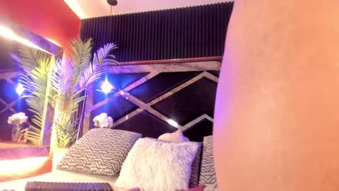 SophiaSmiths online show from February 27, 2025, 8:31 pm