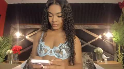 Snapshot of sophiasmiths_ chatting on June 23, 2026, 3:43 pm SophiaSmiths online show from June 23, 2026, 3:43 pm