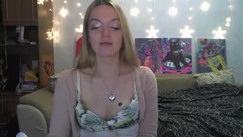 Snapshot of sophiasonata chatting on December 30, 2024, 7:15 am SophiaSonata online show from December 30, 2024, 7:15 am
