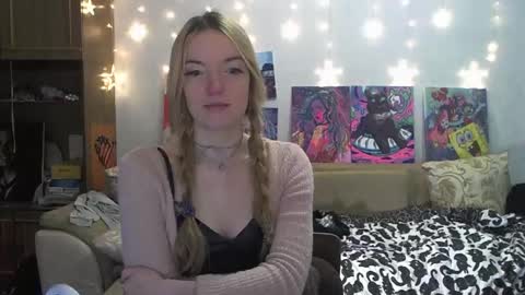 Snapshot of sophiasonata chatting on January 1, 2025, 3:02 am SophiaSonata online show from January 1, 2025, 3:02 am