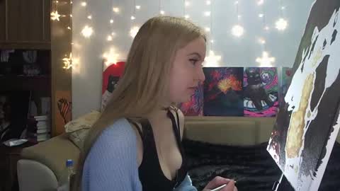 Snapshot of sophiasonata chatting on February 23, 2025, 4:35 pm SophiaSonata online show from February 23, 2025, 4:35 pm