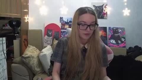 Snapshot of sophiasonata chatting on September 11, 2025, 8:20 pm SophiaSonata online show from September 11, 2025, 8:20 pm