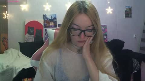 SophiaSonata online show from January 6, 2026, 2:04 am