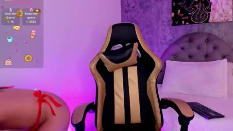 Sophia  online show from January 16, 2026, 2:21 pm