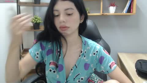 Snapshot of sophie_copers chatting on June 14, 2026, 2:41 pm S O P H I E online show from June 14, 2026, 2:41 pm
