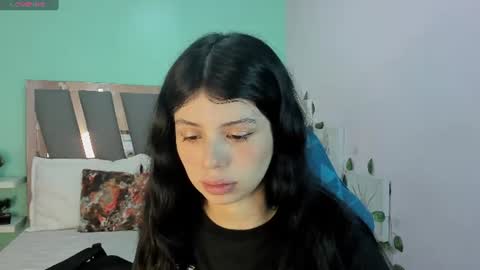 Snapshot of sophie_copers chatting on June 16, 2026, 2:30 pm S O P H I E online show from June 16, 2026, 2:30 pm