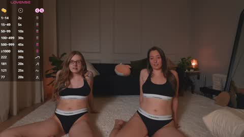 sophie_fennec online show from October 25, 2025, 11:43 pm