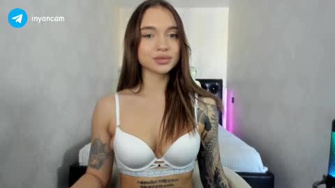 Snapshot of sophie_in chatting on February 20, 2025, 7:01 am Sonya  online show from February 20, 2025, 7:01 am