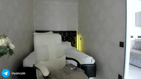 Snapshot of sophie_in chatting on March 10, 2025, 5:00 am Sonya  online show from March 10, 2025, 5:00 am