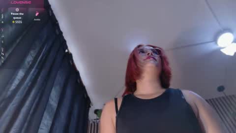 sophie_new25 online show from September 11, 2025, 1:00 pm