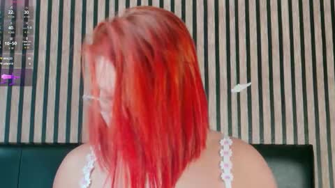 sophie_new25 online show from November 20, 2025, 5:01 pm
