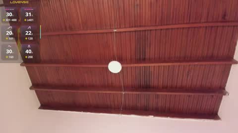 sophie_smith19 online show from February 4, 2026, 1:50 pm