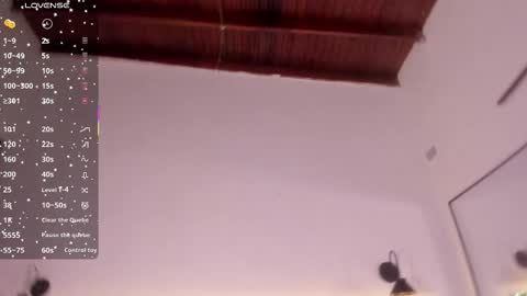 sophie_smith19 online show from March 10, 2026, 1:05 pm