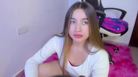 sophie_spencer1 online show from December 19, 2025, 2:07 am