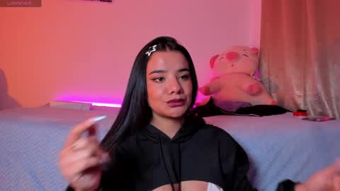 Snapshot of sophie_t_ chatting on April 5, 2026, 6:49 pm Sofia online show from April 5, 2026, 6:49 pm