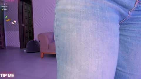 Sophie online show from April 20, 2026, 12:35 am