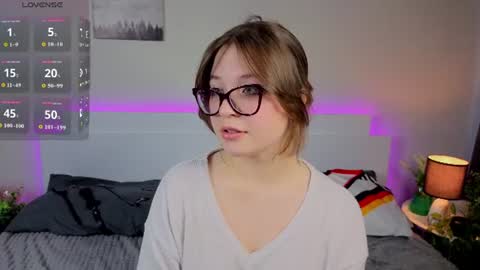 Snapshot of sophieblush chatting on June 30, 2026, 5:30 am Sophia online show from June 30, 2026, 5:30 am