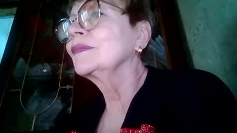 Snapshot of sophieburnsx chatting on June 8, 2026, 3:01 pm SophieBurnsX online show from June 8, 2026, 3:01 pm