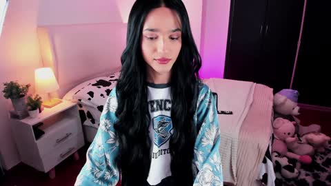    online show from February 1, 2025, 7:55 pm