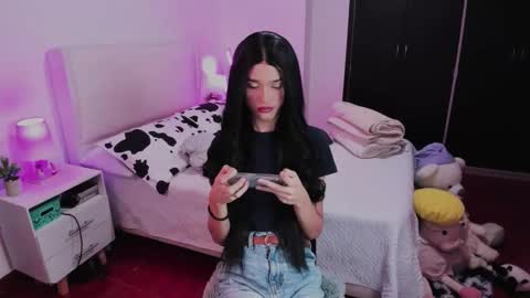    online show from October 1, 2025, 1:55 am