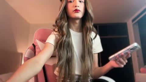 Snapshot of sophiecornett chatting on May 2, 2026, 12:59 am online show from May 2, 2026, 12:59 am