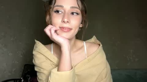 Mira online show from October 6, 2025, 7:11 pm