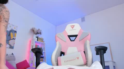 Snapshot of sophiee_lane chatting on December 25, 2024, 7:24 am Sophie online show from December 25, 2024, 7:24 am