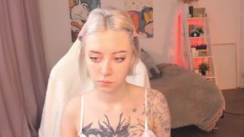 Snapshot of sophiee_lane chatting on February 3, 2025, 3:53 am Sophie online show from February 3, 2025, 3:53 am