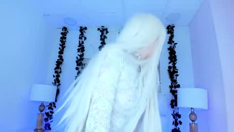 SOPH  online show from January 22, 2025, 10:26 pm