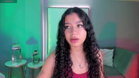 Sophie Houston online show from October 14, 2025, 4:35 am