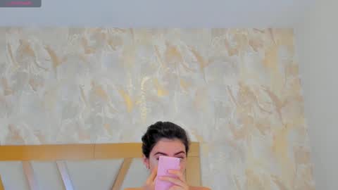 Sophie online show from March 10, 2025, 12:26 pm