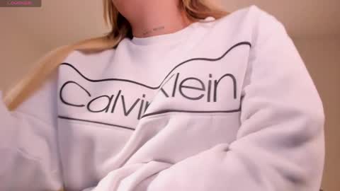 Snapshot of sophiepalmerx chatting on June 8, 2026, 11:54 am Sophie Palmer online show from June 8, 2026, 11:54 am
