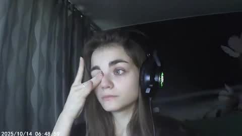 Sophie and my bestie Mandy    online show from October 13, 2025, 8:36 am