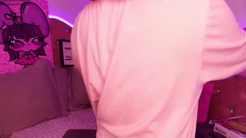   Sophie  online show from October 4, 2025, 7:01 pm