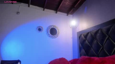 sophi online show from September 10, 2025, 7:19 am