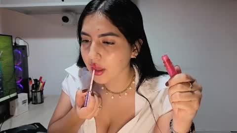 Sophiee online show from May 17, 2026, 12:41 am