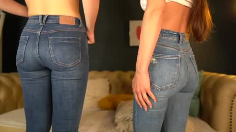 Snapshot of sophydiva chatting on November 17, 2025, 6:30 am Sophydiva online show from November 17, 2025, 6:30 am