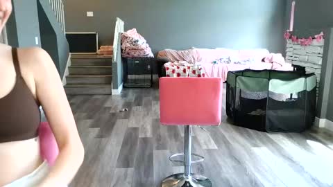 McKenzie Mae online show from April 30, 2026, 8:57 pm